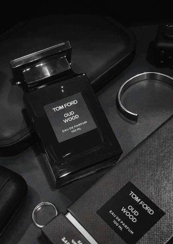 Nước hoa unisex Tom Ford Oud Wood EDP - Hương trầm ấm quyến rũ, lưu hương lâu, món quà phong cách cho tín đồ thời trang
