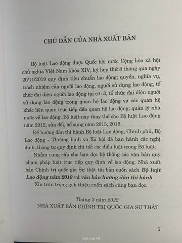 Bộ Luật Lao Động 2019 - Hướng Dẫn Thi Hành và Văn Bản Pháp Luật Cập Nhật NXB Chính Trị Quốc Gia Sự Thật 540 Trang