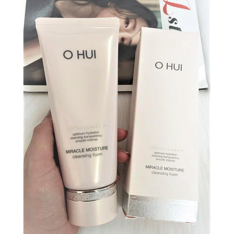 Sữa Rửa Mặt Dưỡng Ẩm Tạo Bọt Ohui Hồng Miracle Moisture - Làm Sạch Sâu, Cấp Ẩm Mịn Da, Phù Hợp Mọi Loại Da