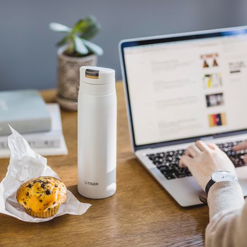 Bình Giữ Nhiệt Tiger MCX-A502 [500ml] - Nắp Bật Tiện Lợi, Giữ Nóng Lạnh Lâu, Thiết Kế Sang Trọng, Chống Bám Bẩn, Dễ Vệ Sinh