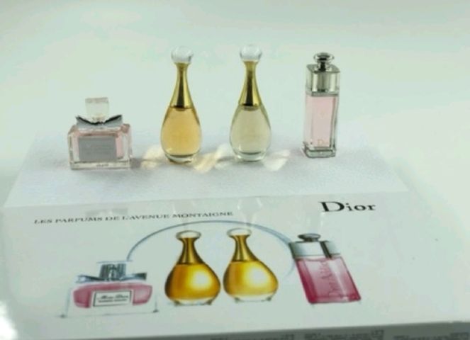 Set nước hoa mini Di-or 4 chai 5ml 