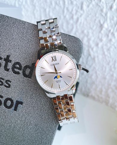 Đồng hồ nam Citizen Sun Moon Titanium mặt tròn trắng bạc sang trọng - Chống nước 50m, lịch tuần trăng, thiết kế hiện đại.