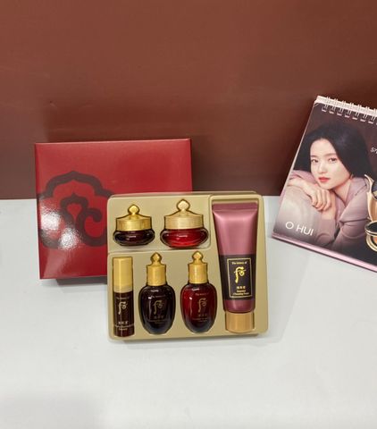 Bộ dưỡng mini bổ sung tân dịch Whoo Jinyulhyang Special Gift Set