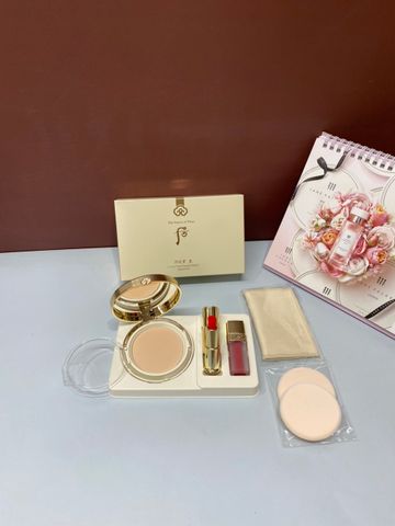 Phấn Phủ Chống Nắng Whoo Vàng Gongjinhyang Mi Powder Pact 13g - Che Phủ Hoàn Hảo, Kiểm Soát Dầu, SPF30/PA++ Dưỡng Da Từ Bên Trong