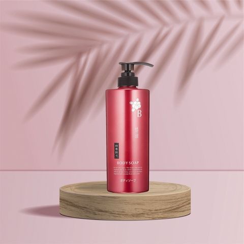 Sữa tắm Tsubaki Kumano chiết xuất dầu hoa trà giúp dưỡng ẩm 600ml