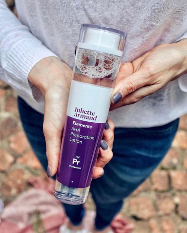 Nước Cân Bằng Làm Sáng Juliette Armand AHA Preparation Lotion - Toner Giúp Tái Sinh và Dưỡng Ẩm Da, Phù Hợp Mọi Loại Da