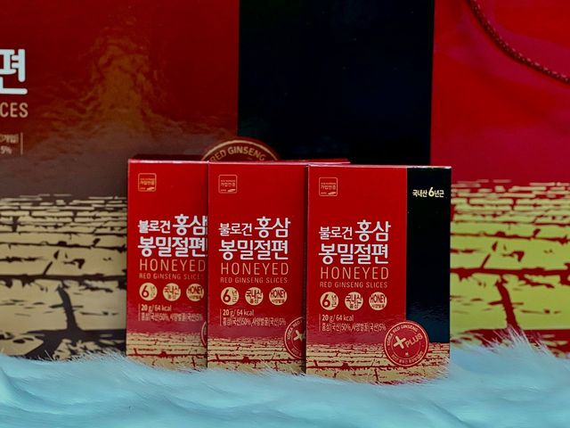 Hồng Sâm Lát Tẩm Mật Ong Daedong Hàn Quốc 200g - Sản phẩm sức khỏe từ nhân sâm cao cấp, dễ sử dụng, vị ngọt tự nhiên.