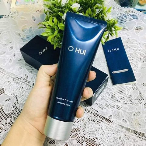 Sữa Rửa Mặt Ohui Meister For Men 130ml - Sạch Sâu, Giúp Làn Da Sáng Khỏe, Mùi Hương Nam Tính, Chăm Sóc Da Nam Giới