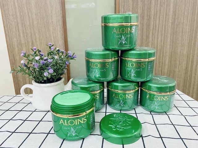 Kem lô hội dưỡng da toàn thân Aloins Eaude Cream S 185g