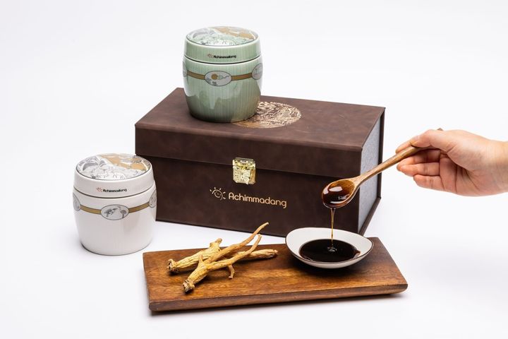 Cao hắc sâm đông trùng hạ thảo Achimmadang 500g x 2 hũ sứ