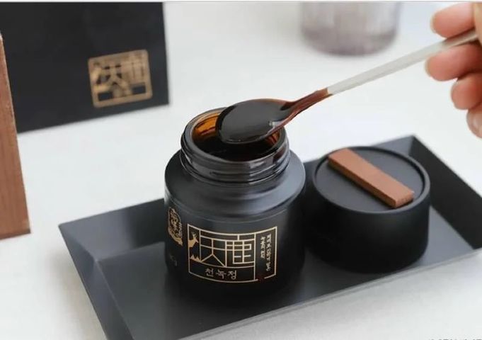 Cao Hồng Sâm Nhung Hươu KGC Cheong Nok - Tinh Chất Cao Cấp Tăng Cường Sức Khỏe và Đề Kháng - Hũ 180gr