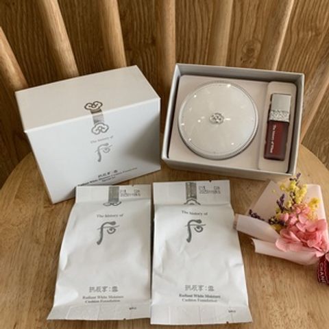 Set phấn nước Whoo Radiant Whitening & Moisture Glow Cushion với son kem màu 45 - Dưỡng trắng, che khuyết điểm, chống nắng SPF50+