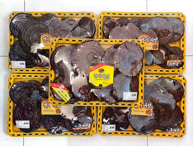 Nấm Linh Chi Đỏ Hàn Quốc 1kg - Khay Mây Tốt cho Sức Khỏe, Giải Độc Gan, Chống Oxy Hóa, Quà Biếu Sang Trọng