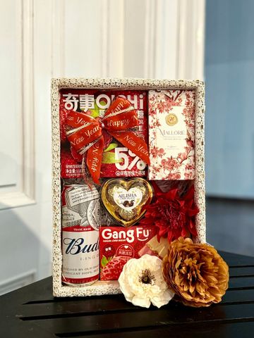 Set hộp quà Tết 5 món lịch sự phù hợp biếu tặng