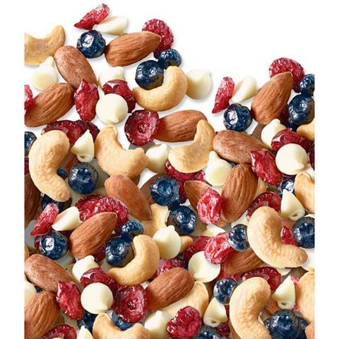 Hạt Hỗn Hợp Wildroots Coastal Berry Trail Mix 737g - Snack Dinh Dưỡng Với Hạnh Nhân, Hạt Điều, Nam Việt Quất Và Việt Quất Sấy Khô