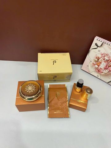Phấn Nước Chống Nắng Whoo Radiant Essence Cushion SPF50+/PA+++ - Dưỡng Trắng, Che Khuyết Điểm, Lớp Nền Mỏng Mịn Hàn Quốc