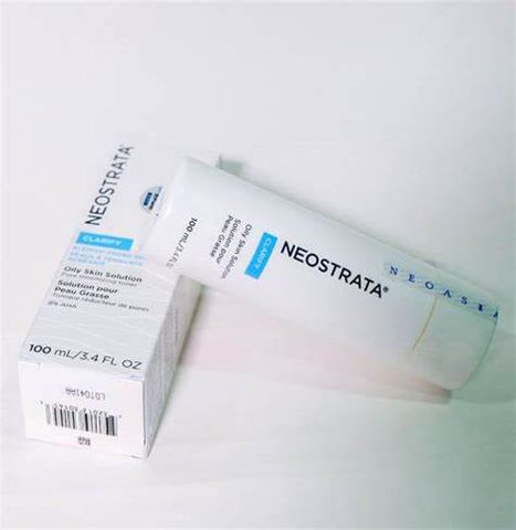 Tẩy da chết Toner Neostrata Oily Skin Solution Lotion 8% AHA 100ml( date 7/25)
