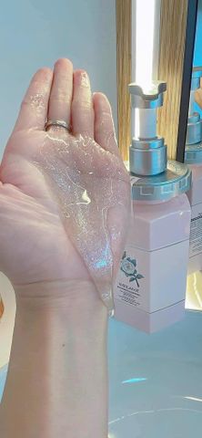 Sữa Tắm Dưỡng Trắng Da Hương Hoa Trà Weilaiya 450ml - Công Thức Giúp Da Sáng Mịn, Cấp Ẩm và Ngăn Ngừa Mụn