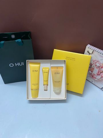 Set kem chống nắng Ohui Miracle Toning Daily Sun Special