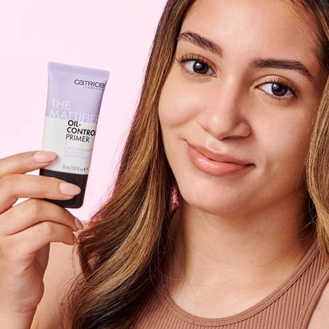Kem Lót Kiềm Dầu Catrice The Mattifier Oil-Control Primer 30ml - Giữ Lớp Trang Điểm Bền Màu, Chống Bóng Nhờn, Che Khuyết Điểm Tự Nhiên