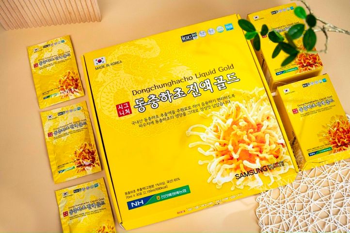 Nước đông trùng hạ thảo NongHyup Hàn Quốc hộp 30 gói x 70ml