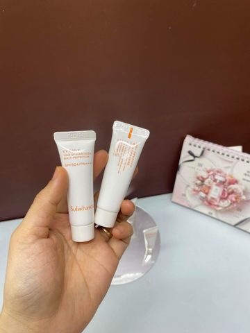 Kem Chống Nắng Nâng Tone Sulwhasoo UV Daily Tone Up SPF 50+ PA++++ - Bảo Vệ Da, Dưỡng Ẩm, Chống Tia UV và Ánh Sáng Xanh