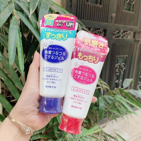 Kem tẩy da chết Rosette Peeling Gel 120g Nhật Bản