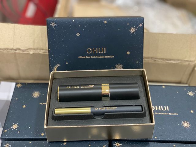 Set kem nền dạng thỏi Ohui Ultimate Cover Foundation tặng bút mắt