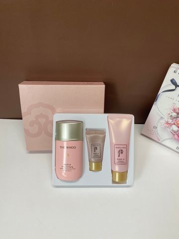 Set Kem Chống Nắng Whoo Hồng 50ml - Dưỡng Ẩm, Kiềm Dầu, Chỉ Số SPF50+, PA+++ - Bộ Quà Tặng Bao Gồm Mặt Nạ và Sữa Rửa Mặt