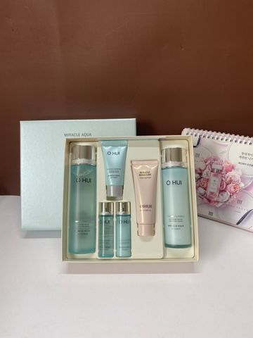 Bộ Dưỡng Da Kiềm Dầu Ohui Aqua Miracle 6pcs - Cấp Nước, Kiểm Soát Nhờn, Giảm Mụn Cho Da Khỏe Mạnh, Tươi Sáng