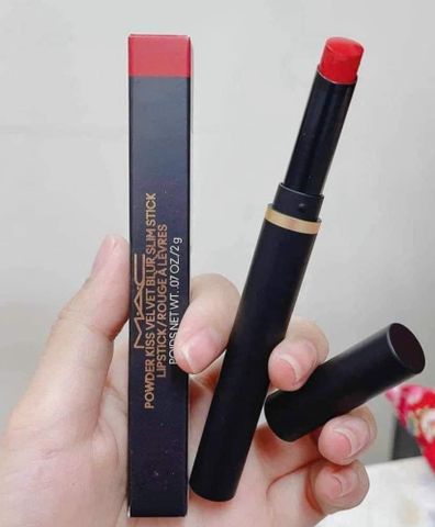 Son Môi Đỏ Ruby Mac 889 Slim Stick - Sắc Đỏ Huyền Thoại, Chất Son Mềm Mịn, Độ Bền Cao, Phù Hợp Mọi Tông Da