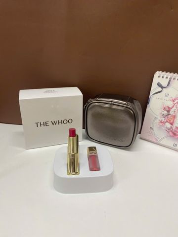 Bộ Son Dưỡng Chống Nắng Whoo Glow Lip Balm Phiên Bản Giới Hạn + Tặng Ví Da & Son Kem Lì - Son Môi SPF10 Tự Nhiên, Sáng Màu