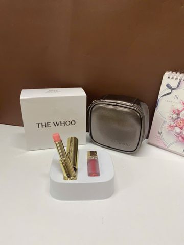 Bộ Son Dưỡng Chống Nắng Whoo Glow Lip Balm Phiên Bản Giới Hạn + Tặng Ví Da & Son Kem Lì - Son Môi SPF10 Tự Nhiên, Sáng Màu