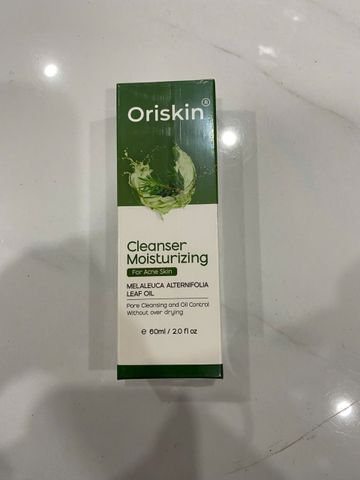 Sữa Rửa Mặt Trắng Da Oriskin Cleanser Moisturizing 60ml