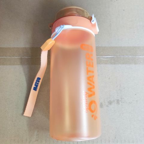 Bình nước nhựa Duy Tân 500ml Spring nhiều màu sắc - Bình cầm tay đa năng cho thể thao và dã ngoại, chất lượng cao Việt Nam