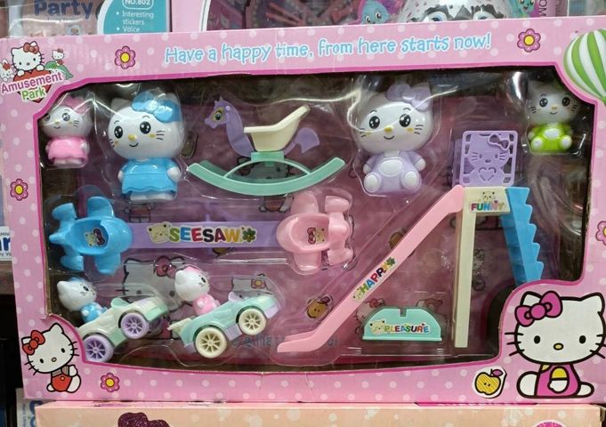 Đồ Chơi Nhà Búp Bê Khu Vui Chơi Mèo Hello Kitty 99602-3 - Bộ Đồ Chơi Giải Trí Với Cầu Trượt Và Xích Đu, Quà Tặng Dễ Thương Cho Trẻ Em