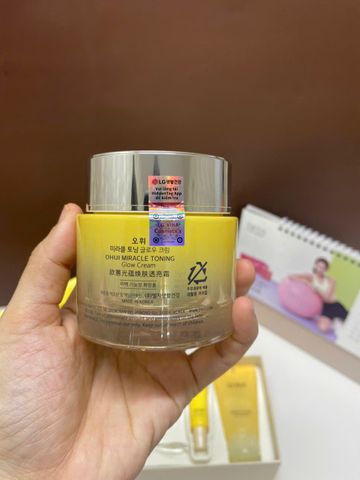 Set kem dưỡng trắng và căng bóng da Ohui Miracle Toning Glow Cream