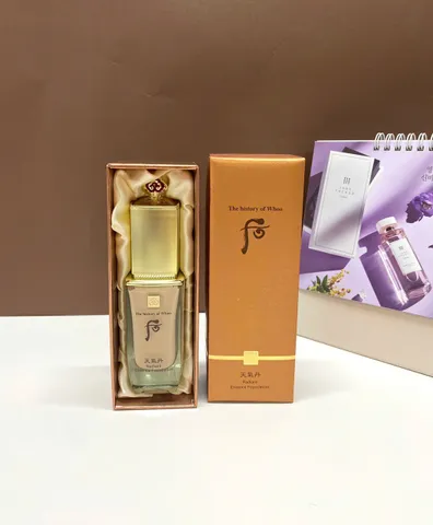 Kem Nền Whoo Cheongidan Radiant Essence Foundation 40ml - Phấn Nền Hàn Quốc Chống Nắng SPF35, Lớp Trang Điểm Tự Nhiên, Phù Hợp Mọi Loại Da