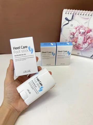 Thanh lăn dưỡng gót chân RiRe Heel Care Foot Stick