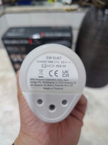 Máy tăm nước siêu âm Panasonic EW-DJ67-W303 - Công nghệ làm sạch răng miệng hiệu quả, bền bỉ với 5 mức áp lực, bao gồm 4 đầu phun tiện lợi.