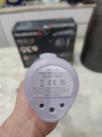 Máy tăm nước Panasonic EW-DJ26-V303, 200ml, 5 mức áp suất, làm sạch răng miệng hiệu quả, sạc không dây - Bảo hành 12 tháng