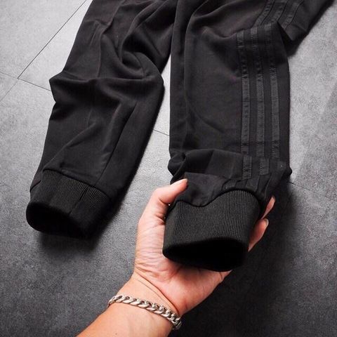 Quần Thun Jogger Nam Thể Thao Phối Sọc Trắng - Thoải Mái Cho Tập Luyện, Đi Học, Đi Chơi - Quần Đen Thời Trang Cá Tính