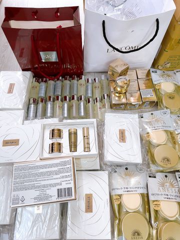 Set Dưỡng Da Lancôme Absolue 4 Món - Kem Dưỡng Ẩm, Serum, Nước Cân Bằng Tươi Mát, Giúp Da Sáng Mịn, Chống Lão Hóa
