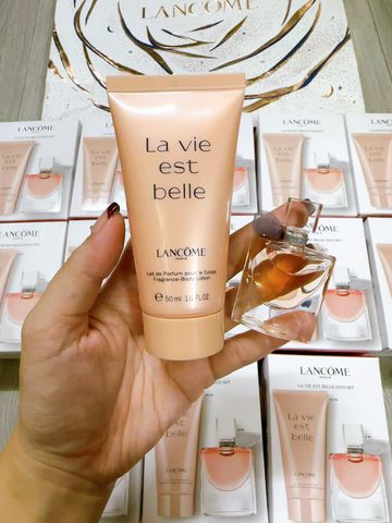 Set Nước Hoa Nữ Lancome La Vie Est Belle EDP 4ml + Sữa Dưỡng Thể 50ml - Hương thơm nữ tính quyến rũ