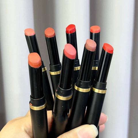 Son Thỏi MAC Powder Kiss Velvet Blur Slim - Dưỡng ẩm lâu 12 giờ, bền màu, 875 Đỏ Cam, 877 Đỏ Gạch, 889 Đỏ Ruby, Mỹ