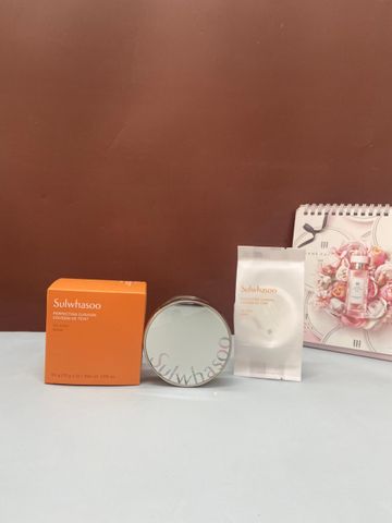 Phấn Nước Trang Điểm Chống Nắng Sulwhasoo Perfecting Cushion 15g x 2 - Che Phủ Hoàn Hảo, Dưỡng Ẩm, Độ Bền Cao