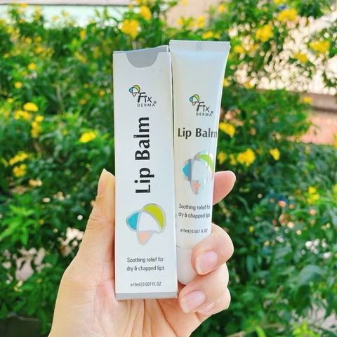 Son Dưỡng Môi Mềm Mượt Chống Khô Và Nứt Nẻ Môi Fixderma LIP BALM 15ml