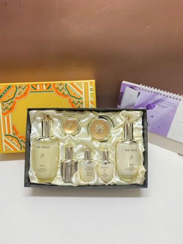 Bộ Dưỡng Tái Sinh Whoo Cheongidan Pro-Radiance 7pcs - Bộ Chăm Sóc Da Tươi Sáng và Chống Lão Hóa Cao Cấp