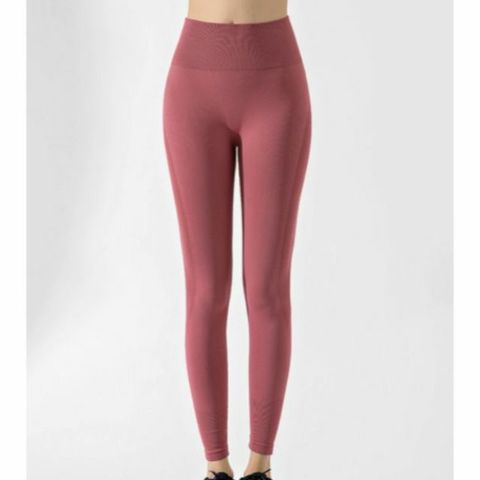 Quần Legging Tập Gym Kiểu Mông Tim - Dệt Kim Thun Co Giãn 4 Chiều, Thấm Hút Mồ Hôi, Thể Thao Yoga Chất lượng Cao