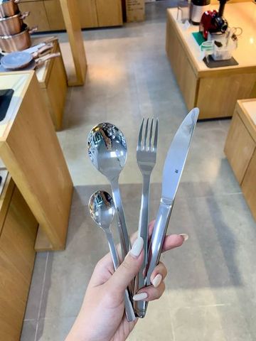 Bộ dao thìa dĩa 4 món WMF Nuova Besteck-Set - Thép không gỉ, lý tưởng cho món nướng và gia đình, dễ vệ sinh, an toàn cho máy rửa chén